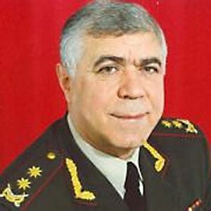 70 yaşlı deputata “Şöhrət” ordeni verildi