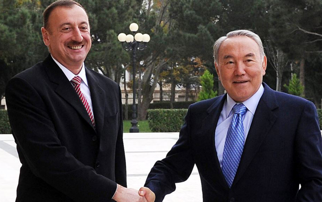 İlham Əliyev Nazarbayevi təbrik etdi  