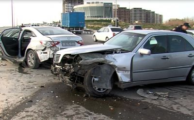 Ötən gün Bakıda 13 yol qəzası olub, 7 nəfər yaralanıb