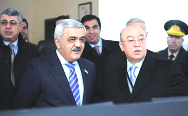 Kəmaləddin Heydərovla Rövnəq Abdullayev qəza yerinə getdilər