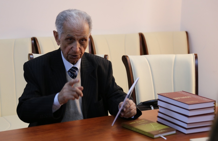 Azərbaycan jurnalistlərinin müəllimi 92 yaşında