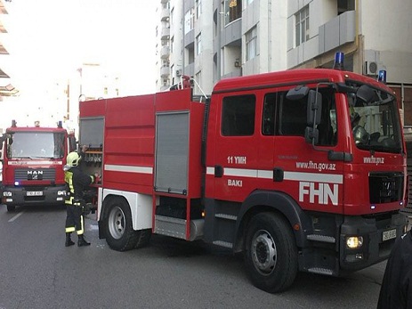 Bakıda YANĞIN: 9 ailə evsiz qaldı, 2 nəfər xəsarət aldı  