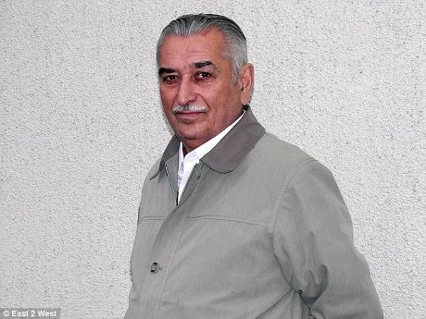 Stalinin nəvəsi evində gənc qızlarla əylənirmiş 