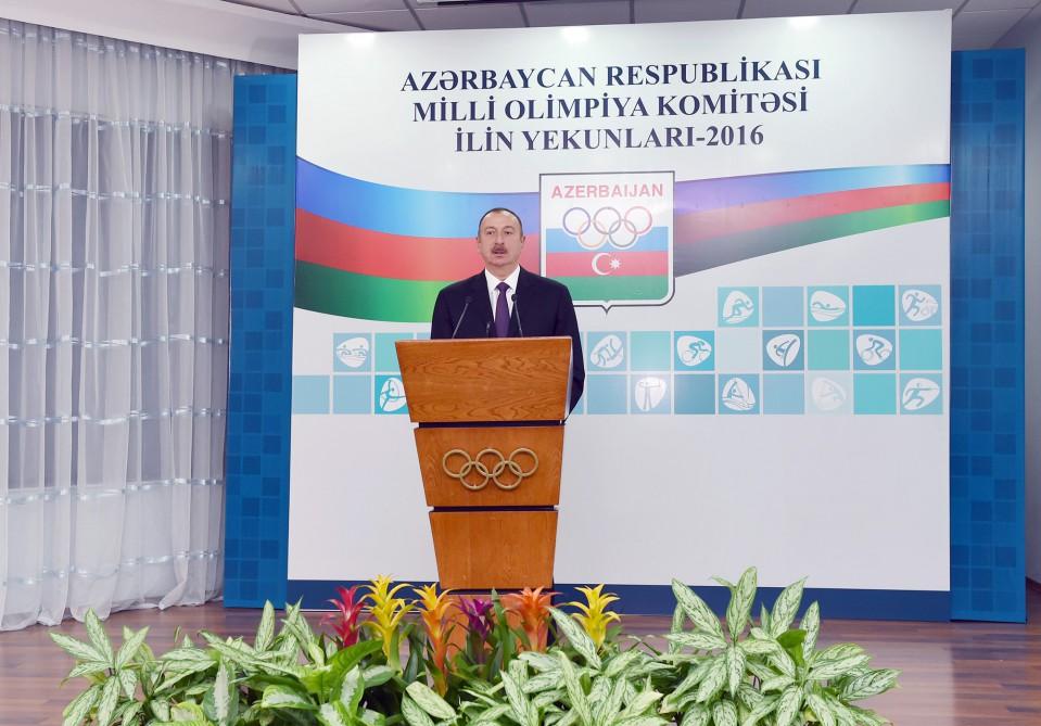 Prezident 2016-cı ilin idman yekunlarına həsr olunan mərasimdə... 
