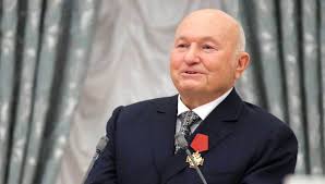 Lujkov ağır vəziyyətdə xəstəxanaya çatdırılıb