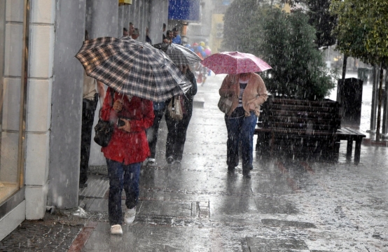 Sabahın HAVASI: Bakıya yağış, rayonlara qar yağacaq