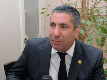 Siyavuş Novruzov iş başındadır: “Mən peşəkar idmançıyam” 