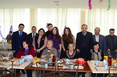 Eldar Quliyev seçildiyi ərazidə ahıllarla gənclərin görüşünü təşkil etdi - FOTOLAR  