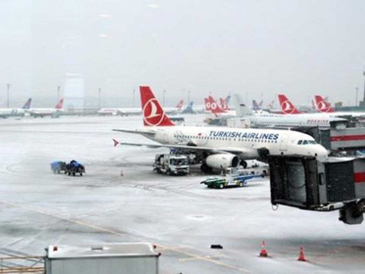  “Türk hava yolları” 200-dən çox reysi təxirə salıb 