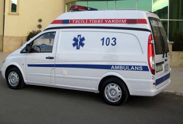 Kürdəmirdə "Kamaz"la toqquşan təcili tibbi yardım maşını yandı