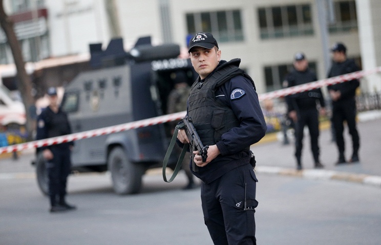 İstanbulda yeni terror təhlükəsi - Şəhərin mərkəzi bağlandı   