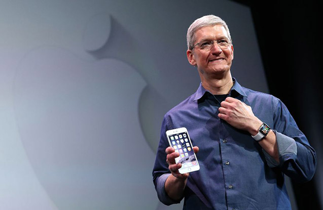“Apple” şirkətinin direktorunun maaşı 1.5 milyon dollar azalıb 