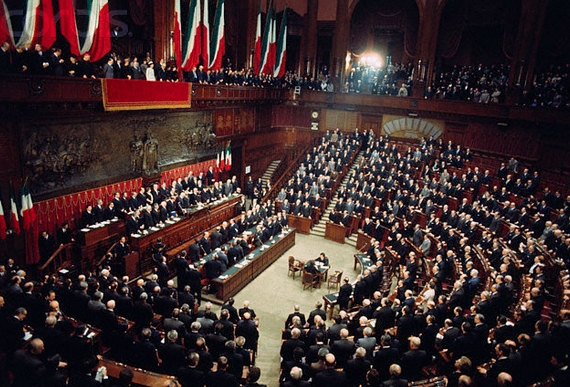 Avropanın ən &ccedil;ox maaş alan deputatları - SİYAHI