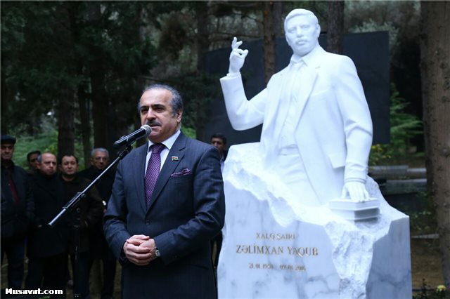Zəlimxan Yaqubun vəfatının il d&ouml;n&uuml;m&uuml; qeyd olunub-FOTOLAR
