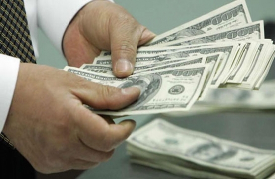 Əməkdaşımız Bakıdakı banklara getdi, dollar tapa bilmədi - REPORTAJ  