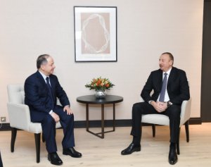 Prezident İlham Əliyev  Məsud Bərzani ilə görüşüb