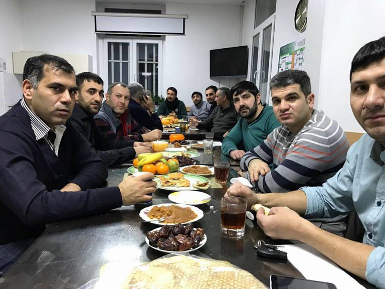 K&ouml;lndə 20 Yanvar şəhidləri anılıb- FOTO