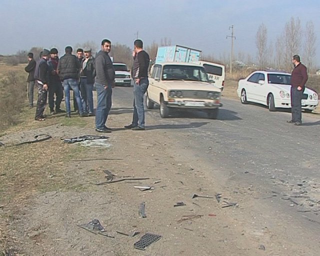 Cəlilabadda ağır qəza: 11 nəfər yaralandı  