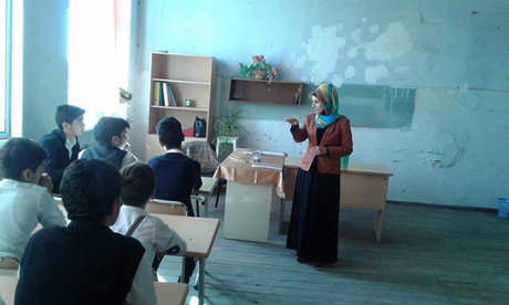 Məktəblərdə dərsə davamiyyət aşağı d&uuml;ş&uuml;b - RƏSMİ  