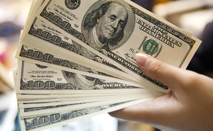 Azərbaycanda dollar ucuzlaşdı - MƏZƏNNƏ  