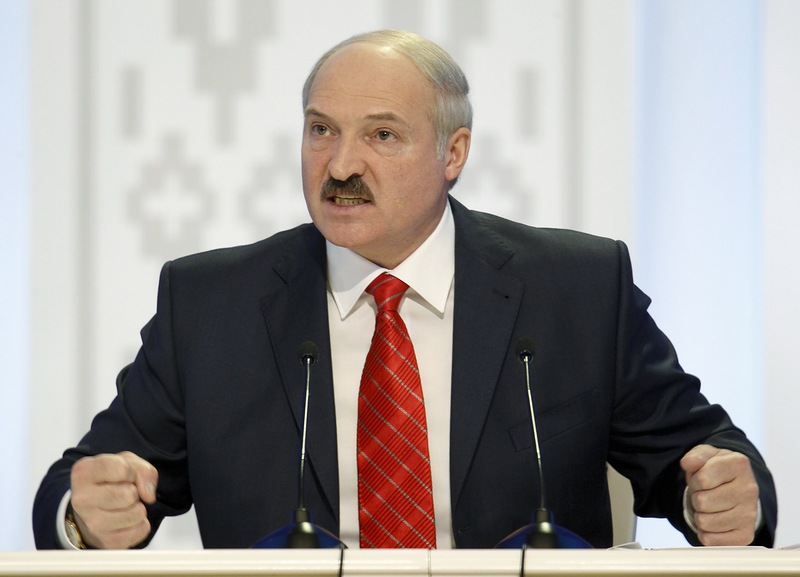 Lukaşenko: “Putinlə tez-tez dalaşırıq”
