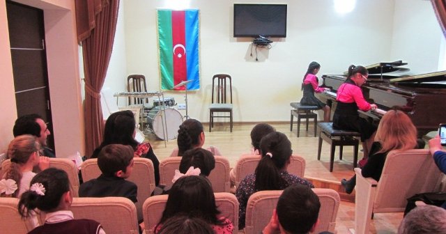 Rəşid Behbudov adına 2 n&ouml;mrəli Musiqi məktəbi 85 illiyini qeyd edir