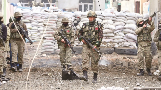  Suriyada t&uuml;rk hərb&ccedil;ilərə h&uuml;cum: 2 &ouml;l&uuml;, 15 yaralı&nbsp; 