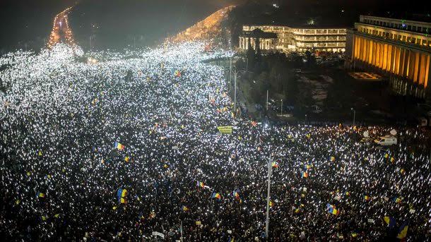 Parlament h&ouml;kuməti istefaya g&ouml;ndərməkdən imtina etdi
