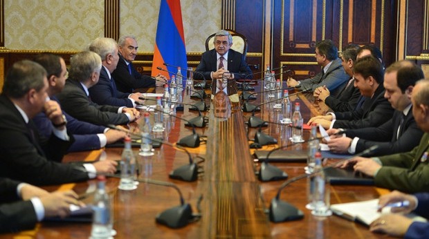Sarksiyan Təhl&uuml;kəsizlik Şurasının iclasını &ccedil;ağırdı