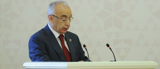 Hacıbala Abutalıbov Prezidentin tapşırığı ilə m&uuml;şavirə ke&ccedil;irdi