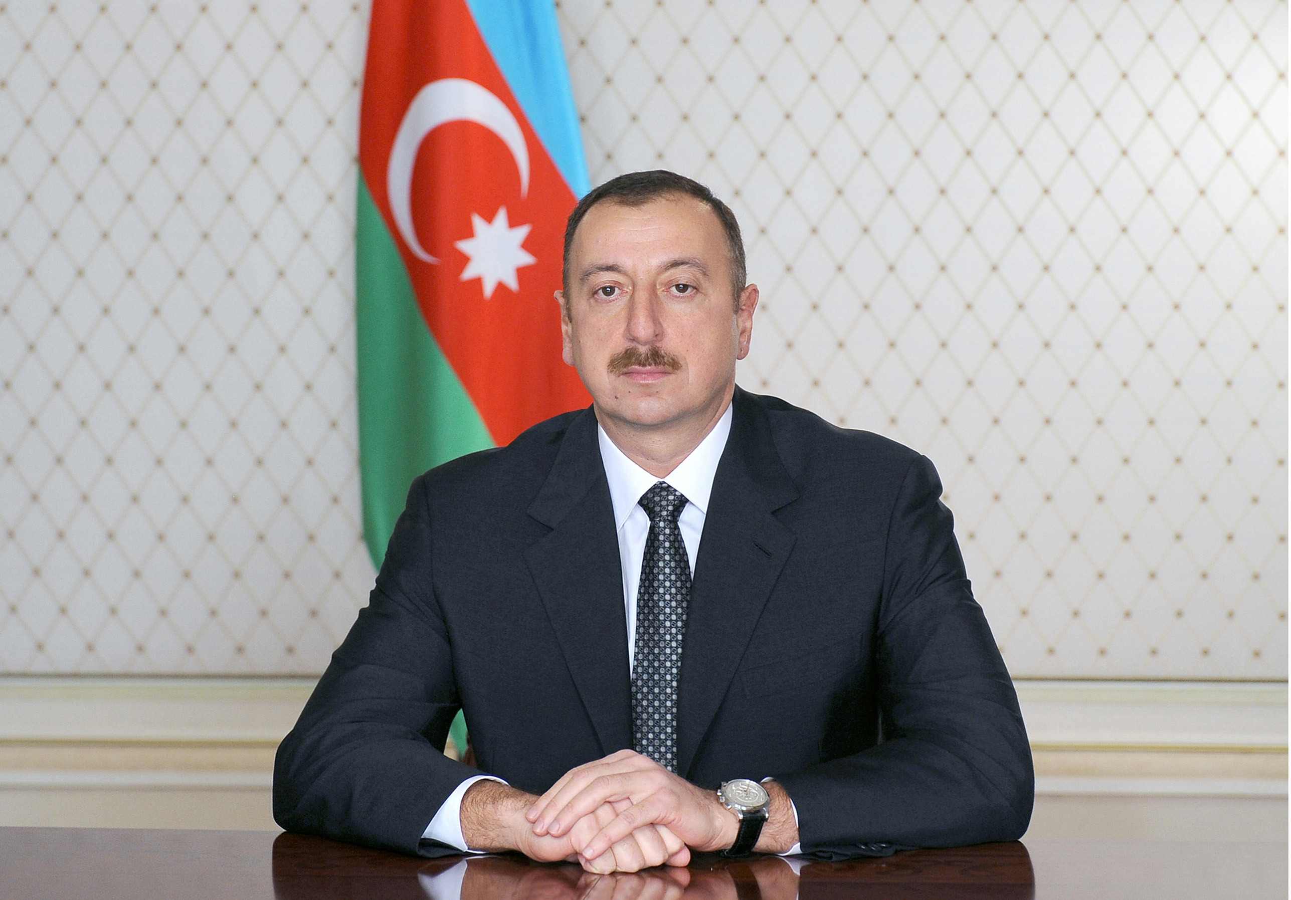 İlham Əliyev Berdiməhəmmədovu təbrik etdi