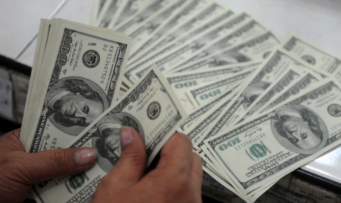 Dollar bir az da UCUZLAŞDI