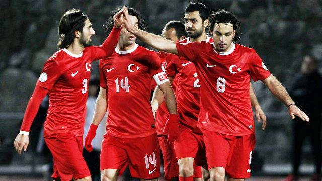 T&uuml;rkiyə futbol &uuml;zrə &ldquo;Avro-2024&rdquo;ə ev sahibliyi etmək istəyir