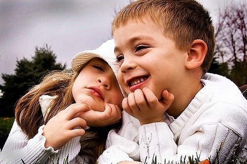 Azərbaycanda 10 yaşa kimi uşaqlar arasında oğlanlar qızları &uuml;stələyib  