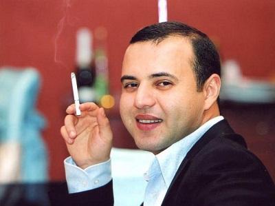 Keçmiş nazir oğlunun obyektinin yerində tikilən yaşayış binası istifadəyə verildi  