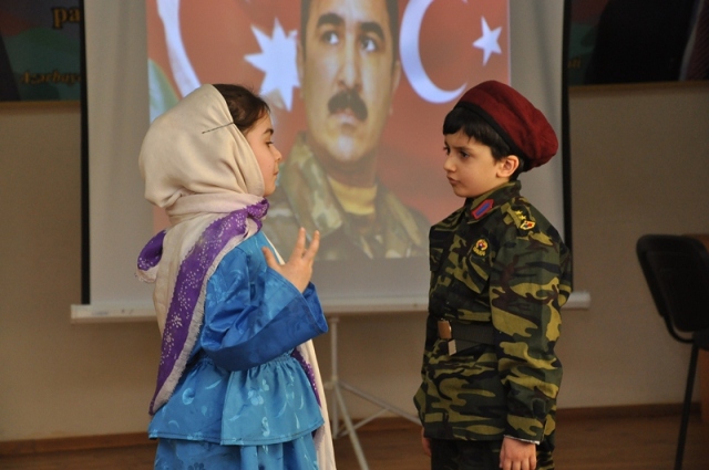 Dillər Universitetində İbad Hüseynovla görüş keçirilib