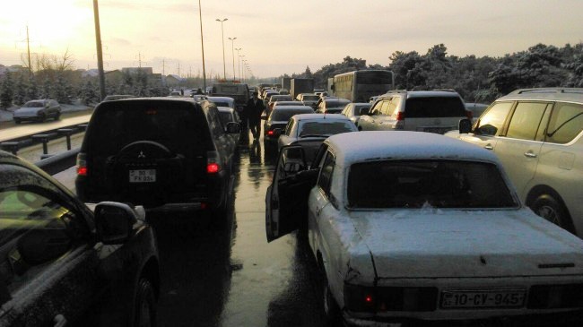 Bakı-Sumqayıt yolunda dəhşətli qəza - 2 ölü, 5 yaralı var - YENİLƏNİB