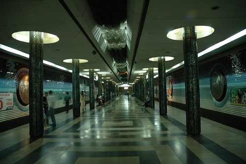 Özbəkistanda pensionerlər metrodan pulsuiz isitfadə edəcək