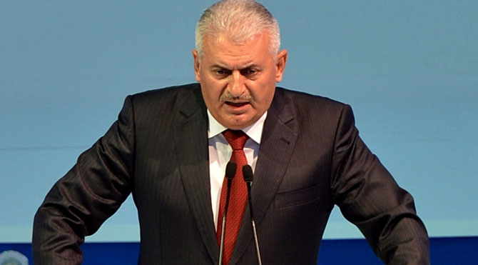 Binali Yıldırın Niderland bayrağını endirənləri tənqid etdi