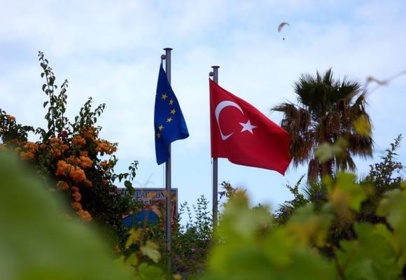 Türkiyə Avropa İttifaqı ilə razılaşmaya yenidən baxa bilər 