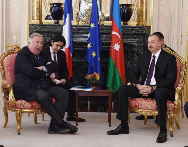 İlham Əliyev Fransa Senatının sədri ilə görüşdü, qızıl kitabı imzaladı