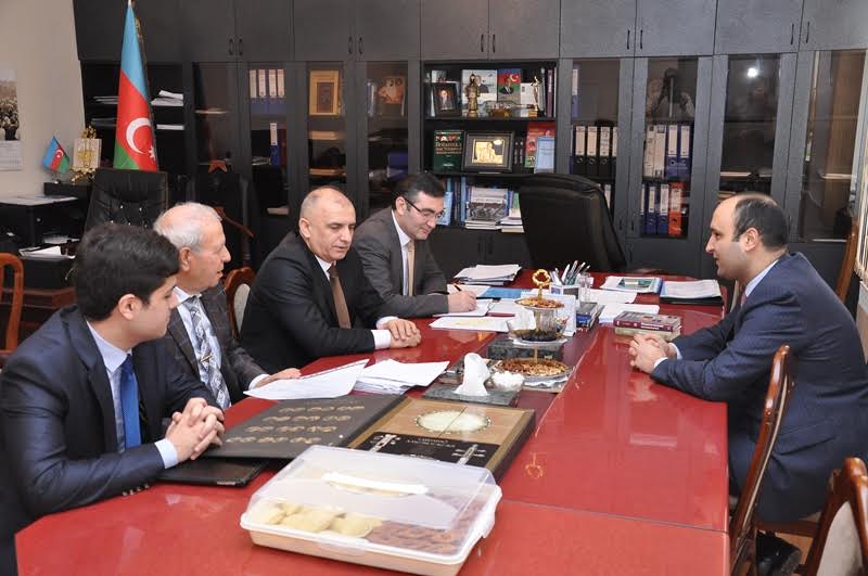 ADU-da deputatla görüş keçirilib