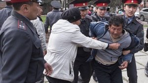 Qırğızıstanda 68 etirazçı saxlanılıb 
