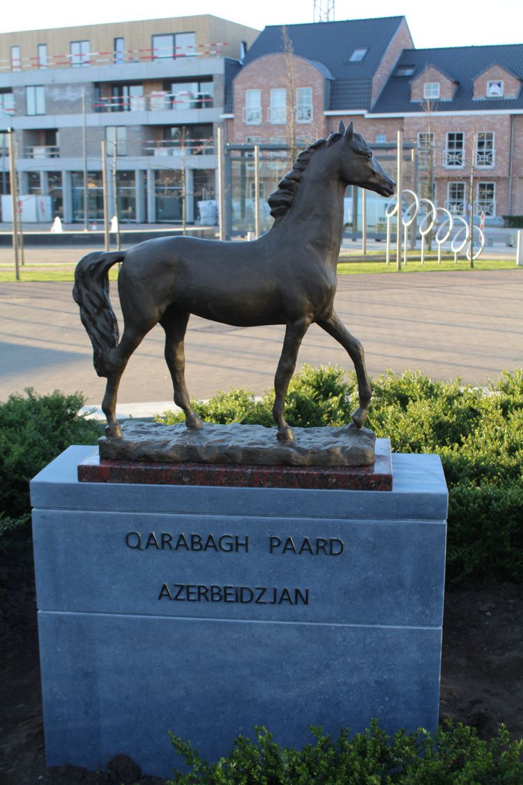Belçikada Qarabağ Atı abidəsinin açılışı olub