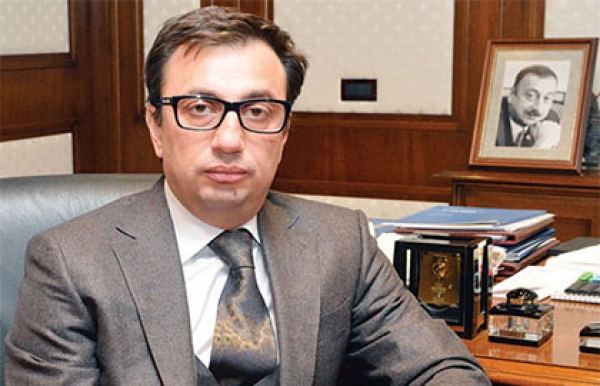 Ötən il istehlak kreditləri 2 milyard 350 milyon manat azalıb