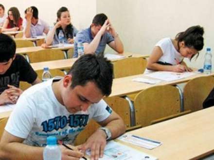 Qəbul imtahanları başlayır – abituriyentlər “Buraxılış vərəqəsi”ni çap edə bilər