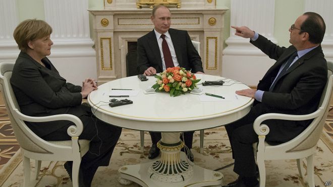 Putin Merkel və Ollandla telefonda danışdı