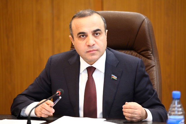 Azay Quliyev Rusiyanın İctimai Palatasına m&uuml;raciət edib