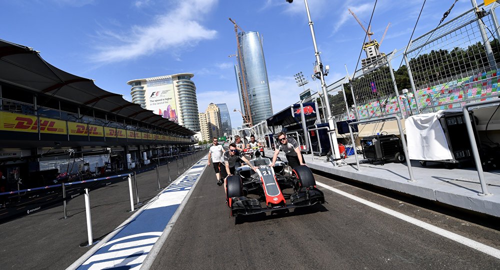 Formula 1 tribunalarından birinə b&uuml;t&uuml;n biletlər satılıb