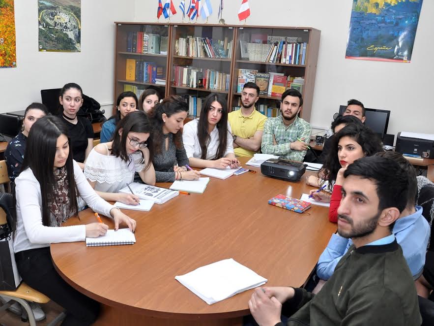 Mursiya Universitetinin müəllimi ADU-da seminar keçirib